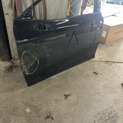2025 Camry Le Hybrid Driver Door