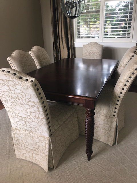 Ethan Allen Dining Room Table and Chairs