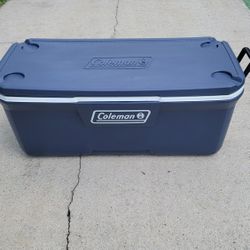 Coleman Chest Cooler 316 Series Fits 223 Cans