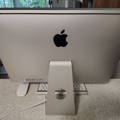 iMac - 21.5 inch, Intel Core i5, 4GB RAM, Radeon HD 6750M 512MB