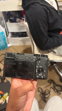 USED sony a6600 - Good condition