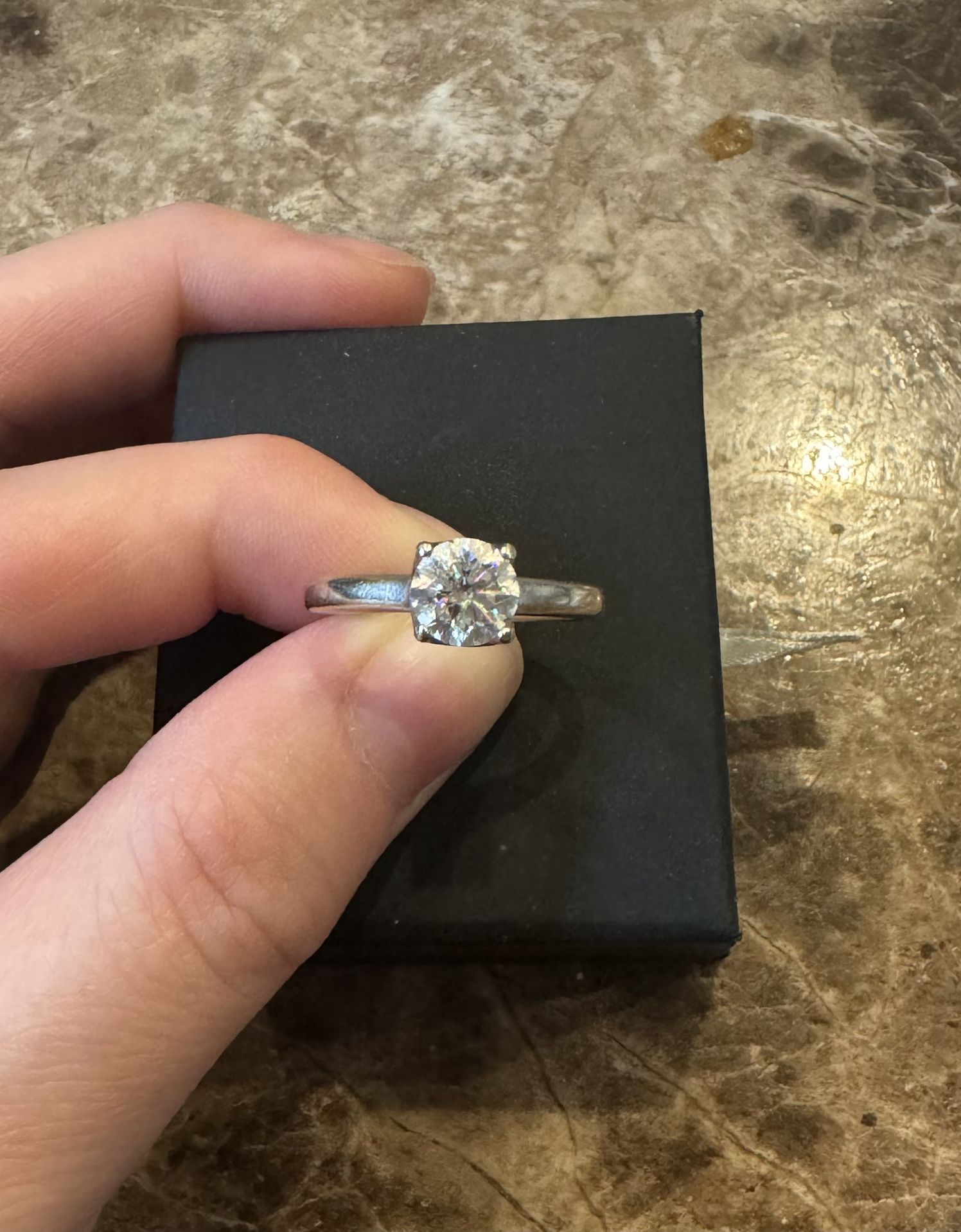 Engagement ring Size 7 14 karat