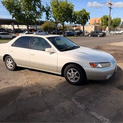 1999 Toyota Camry