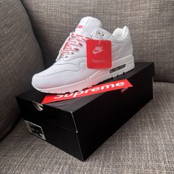 Supreme Air Max