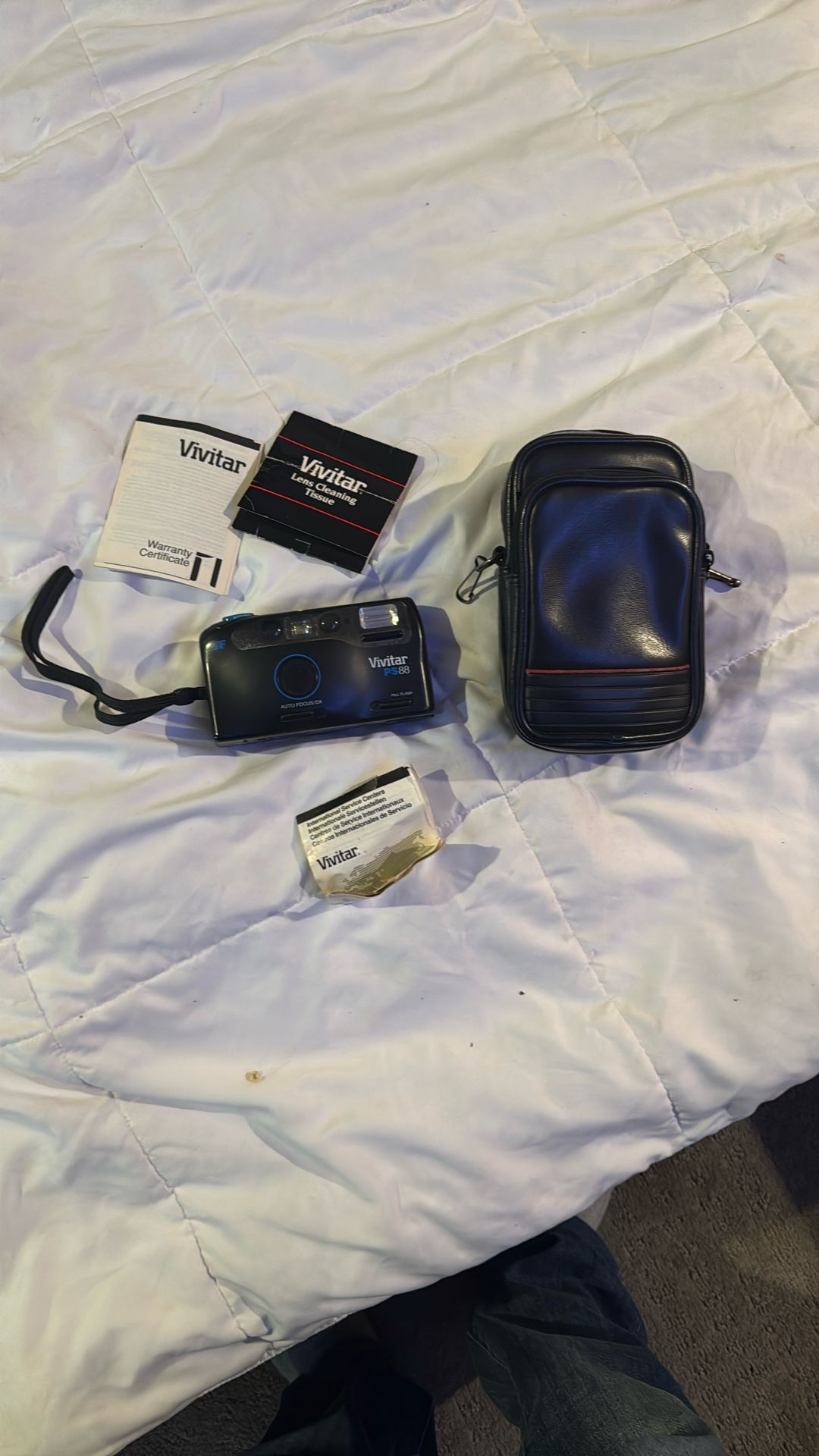 Vivitar PS88 35mm point-and-shoot film camera in excellent vintage condition.