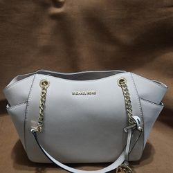 Michael Michael Kors

Jet Set Travel Large Shoulder Tote

-pink