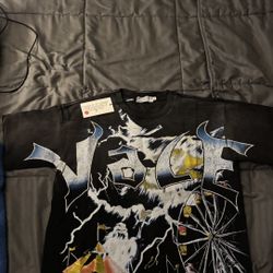 Vale Forever t shirt size small