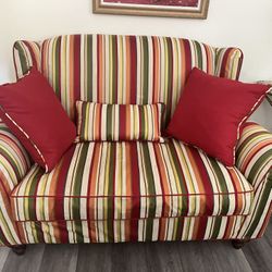 Love Seat - like new 