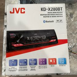 JVC KD-X280BT Bluetooth Car Stereo + Crutchfield ReadyHarness (NEW)