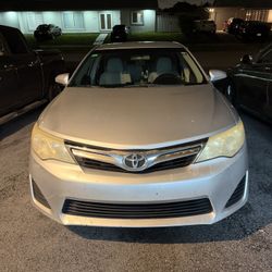 Toyota Camry LE