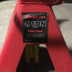 Snap On 6 Ton Vehicle Stand