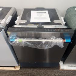 24 in. Built-In Top Control Dishwasher in Stainless Steel with Stainless Tub, UItra Wash and Dual Convection Dry, 44 dBA