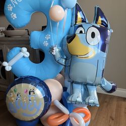 Bluey Balloon Stack