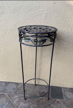 Beautiful Iron Pedestal Patio side table
