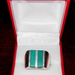 Jewelry /Vintage silver ring with stone made in Mexico Size 11-12 $140