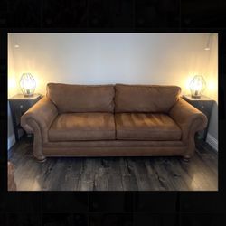 Quality Bassett Furniture couch / loveseat with ottoman