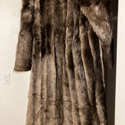 SO SO WARM CANADIAN BEAVER COAT FULL LENGHTH