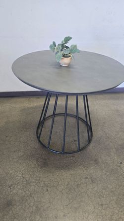 Kitchen table