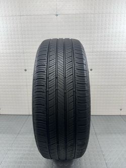 One LikeNew tire Hankook 225/55/18 #1344