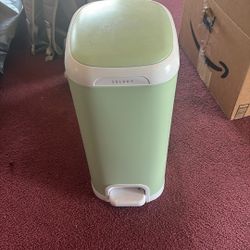 Diaper Genie 