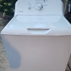 White Washin Machine In Good Condition Works Perfectly 
