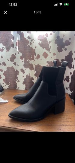 Black Leather Steve Madden Ankle Boots