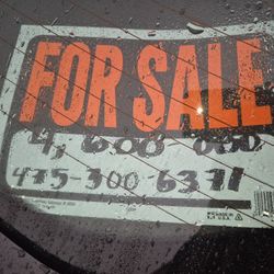 IM SELLING A FORD FOCUS SE 2014 