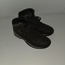 Columbia Boots Size 9 U.S.