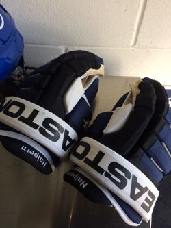 LIGHTNING GLOVES GAME WORN