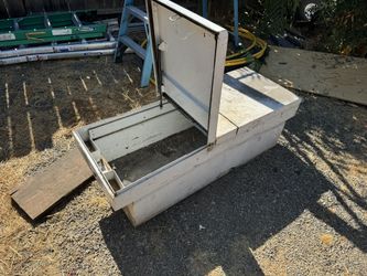 Truck Bed Toolbox