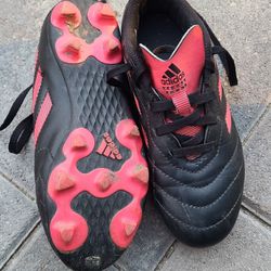 Girl Soccer Shoes Size 1