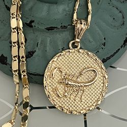 Scorpion Gold Plated Medallion Pendant With Chain Necklace 