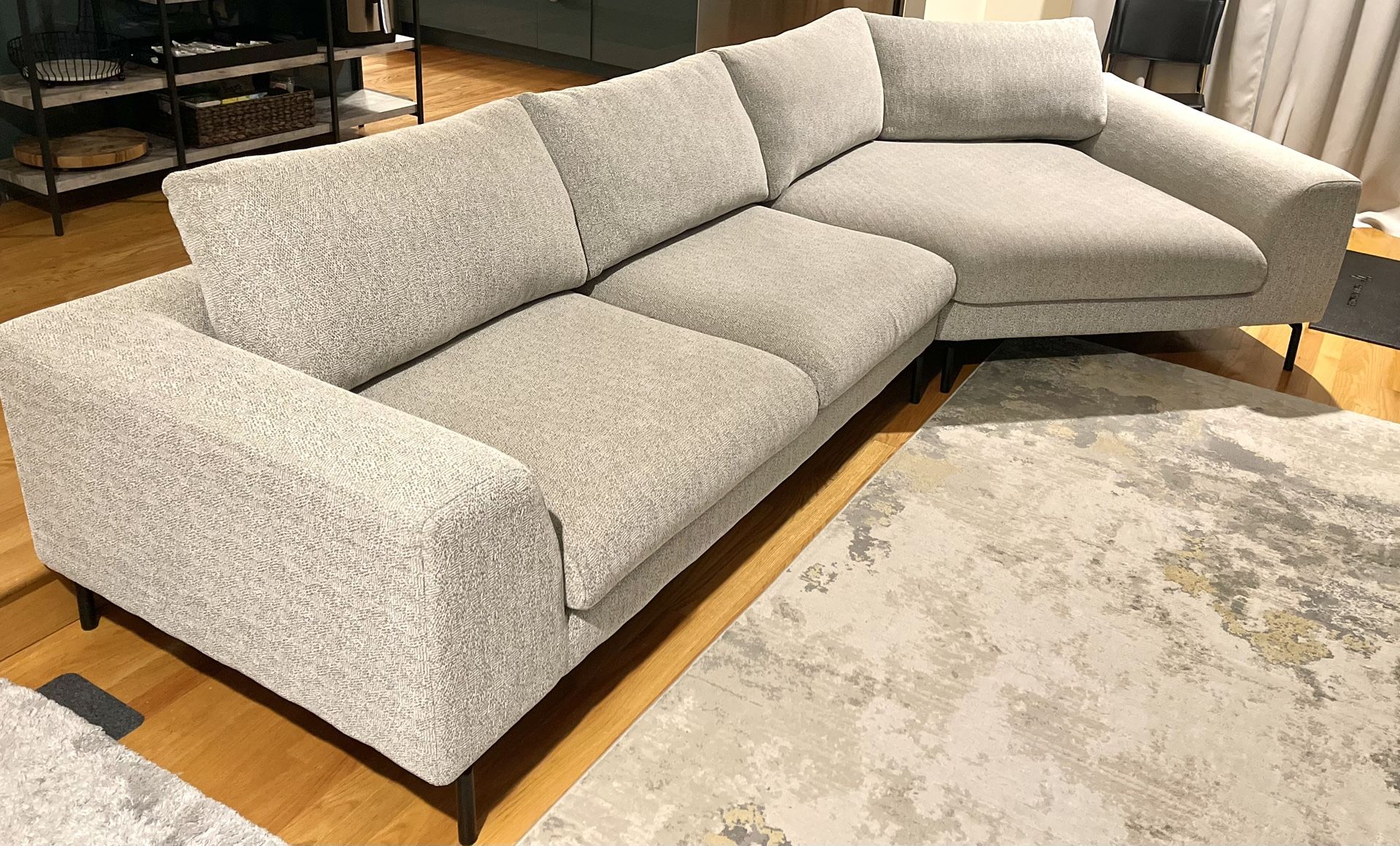Dania Furniture Rowena Right Cuddler Sectional 