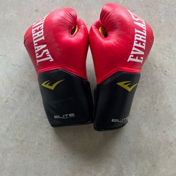 Boxing gloves