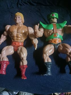 1981 MASTERS OF THE UNIVERSE HE-MAN & Tri-Klops ACTION FIGURE