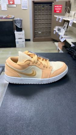 AirJordan’s size 8