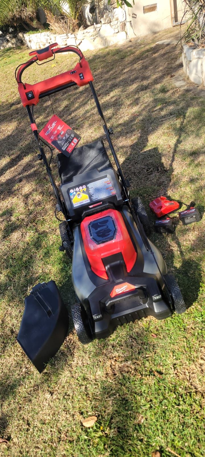 Podadora Milwoke Batería Y Cargador