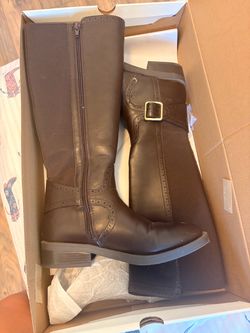Brown Knee-High Riding Boots with Buckle
