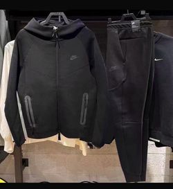 Nike Tech Fleece Full Set”medium”