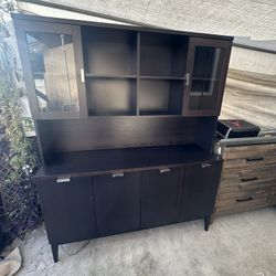 Crate & Barrel Sideboard W/ Hutch 