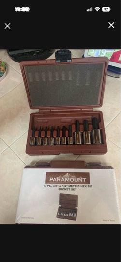 Two sets of Allen Sockets New .