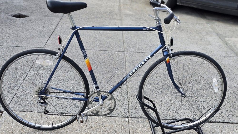 Peugeot Iseran 63cm Road Bike....