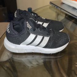 Boys Adidas 9c