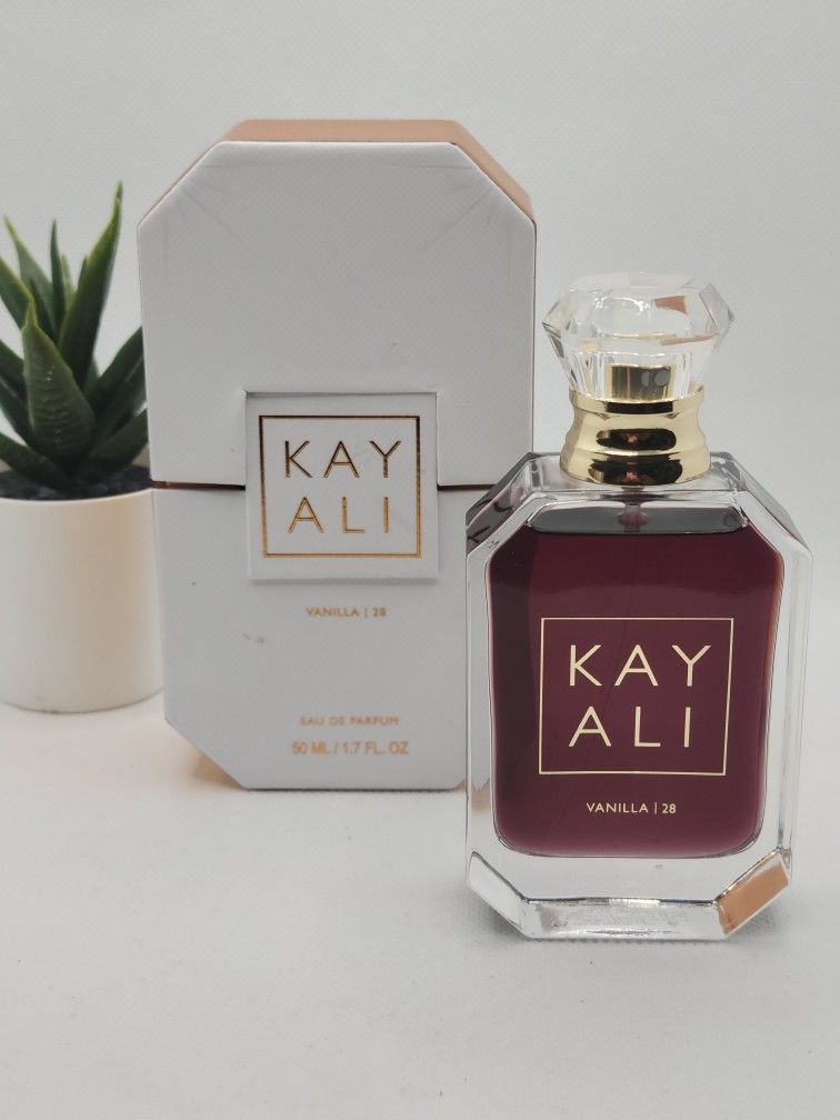 KAYALI
VANILLA | 28 Eau de Parfum
1.7 fl