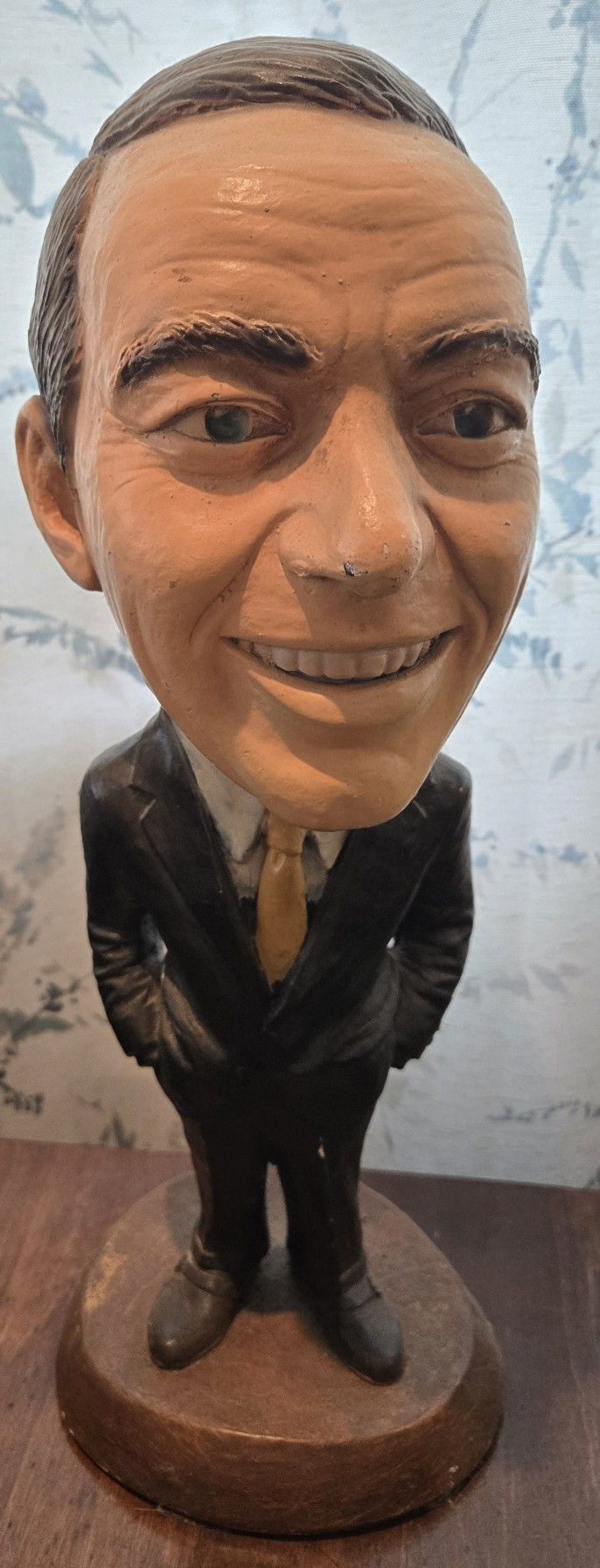 Frank Sinatra Statue - ESCO Products