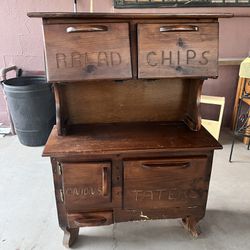 VINTAGE BREAD CHIPS ONION TATERS  CABINET