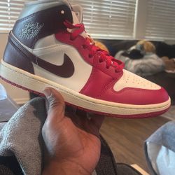 Jordan 1 Size 10 1/2 M