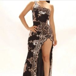 Fashionova black and gold floral maxi dress