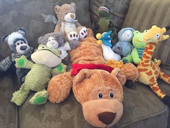 Lot of 10 stuffed animals