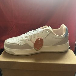Women’s Shoes 